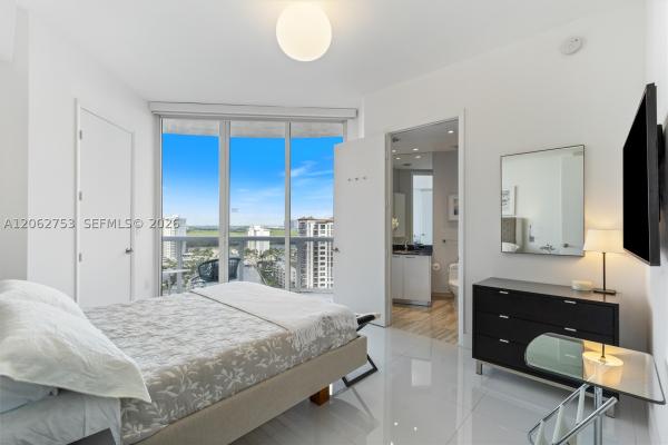 Tdr Tower 3, 15811 Collins Ave #1604, Sunny Isles Beach, Florida 33160, image 2