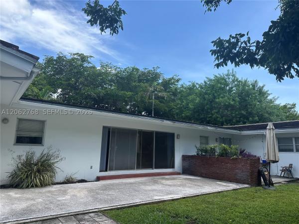 Riviera, 5340 Orduna Dr, Coral Gables, Florida 33146, image 1