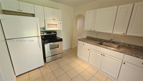 Beverly Park, 6118 Plunkett St #1, Hollywood, Florida 33023, image 3