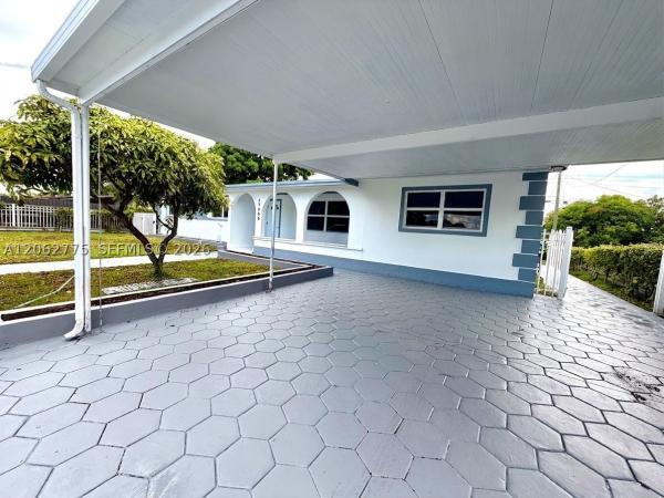 Berkeley Manor, 17800 NW 8th Ave, Miami Gardens, Florida 33169, image 2