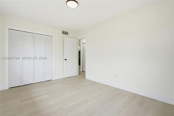 Berkeley Manor, 701 NW 176th Ter, Miami Gardens, Florida 33169, image 2