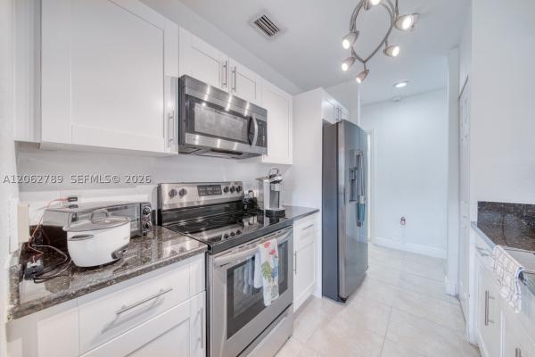 Cutler Lakes, 21130 SW 87th Ave #304, Cutler Bay, Florida 33189, image 2