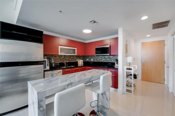 Vizcayne North, 244 Biscayne Blvd #644, Miami, Florida 33132, image 2