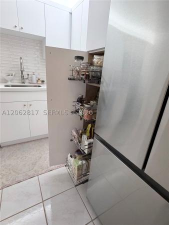 Country Lane, 17000 NW 67th Ave #112, Hialeah, Florida 33015, image 2