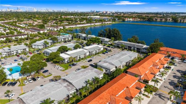 20760 NE 4th Ct #102, Unincorporated Dade County, Florida 33179, image 3