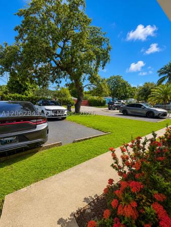 Croissant Park, 415 SW 16th Ct #1-2, Fort Lauderdale, Florida 33315, image 1