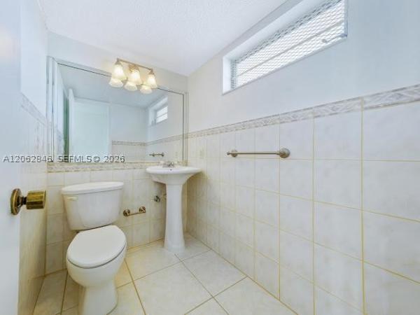 Byron Park, 7921 Byron Ave #404, Miami Beach, Florida 33141, image 2