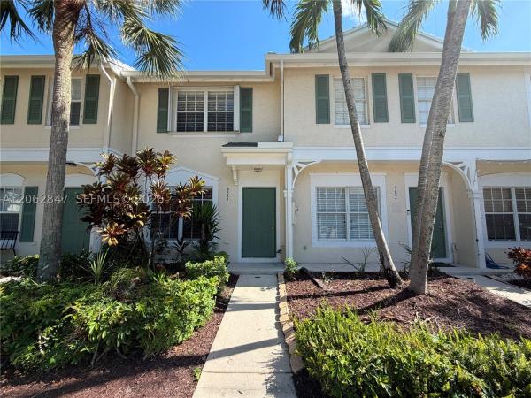 Coral Reef Club, 9820 NW 56th Pl, Coral Springs, Florida 33076, image 2