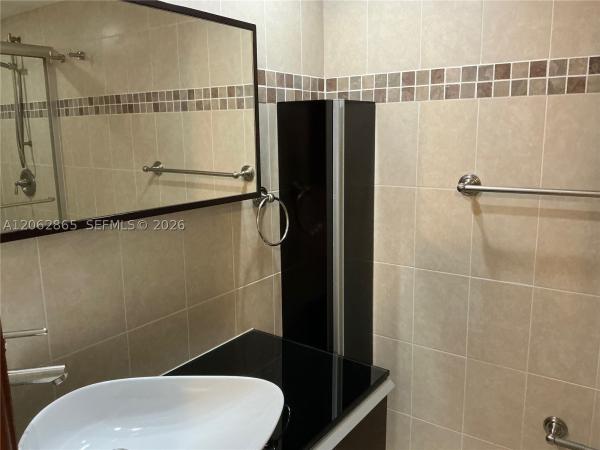 8559 SW 115th Pl, Unincorporated Dade County, Florida 33173, image 2