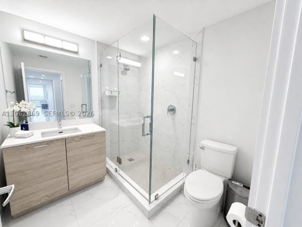 The Harbour North Tower, 16385 Biscayne Blvd #2007, North Miami Beach, Florida 33160, image 1