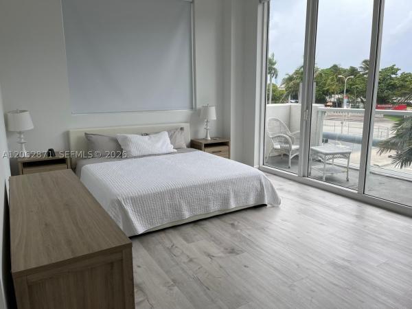 Miami, Florida 33132, image 1