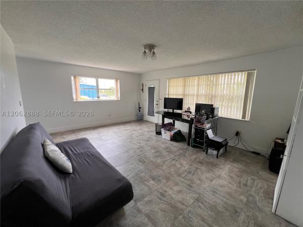 12510 W Golf Dr, Unincorporated Dade County, Florida 33167, image 2