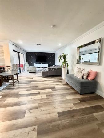 Bayberry Lakes, 2041 Bayberry Dr, Pembroke Pines, Florida 33024, image 3