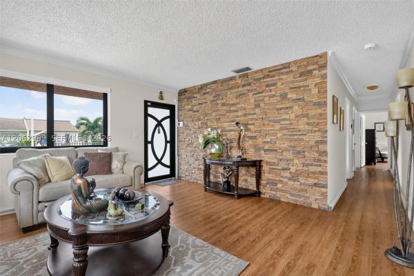 Lisa Manor, Hialeah, Florida 33012, image 3