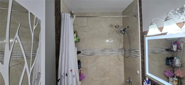 1345 W 41st St #6, Hialeah, Florida 33012, image 1