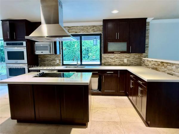15221 SW 82nd Ave, Palmetto Bay, Florida 33157, image 1