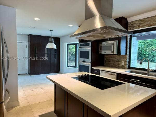 15221 SW 82nd Ave, Palmetto Bay, Florida 33157, image 2