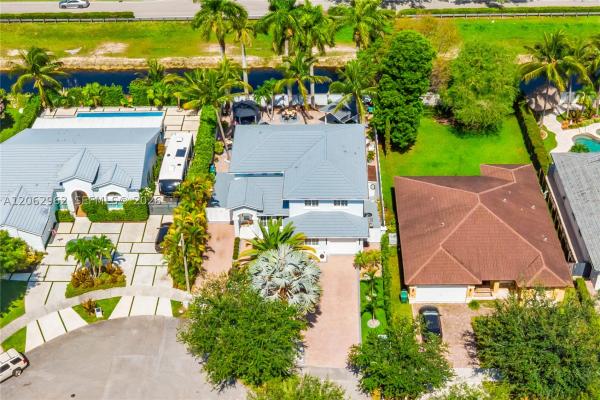 2776 SW 143rd Pl, Unincorporated Dade County, Florida 33175, image 3