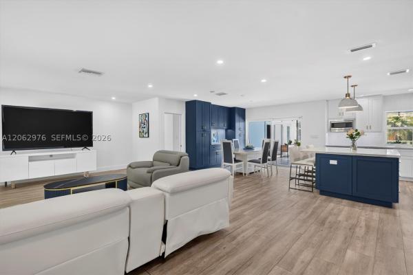 Maral Estates, 16840 SW 87th Ave, Palmetto Bay, Florida 33157, image 1