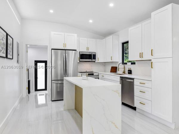 El Portal Residential, 8635 N Miami Ave, El Portal, Florida 33150, image 2