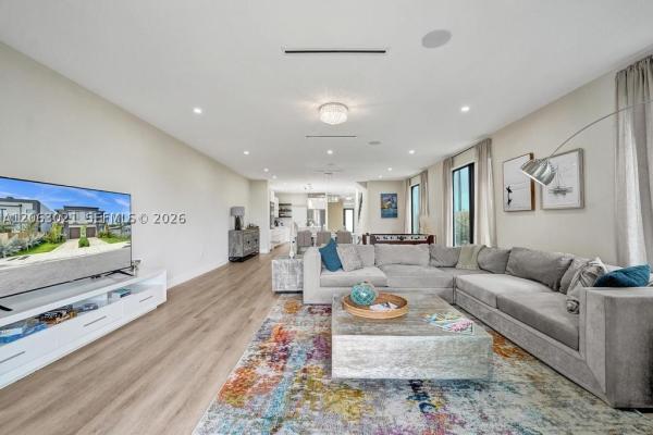Lake Ridge, 1103 NE 16th Ter #2, Fort Lauderdale, Florida 33304, image 3