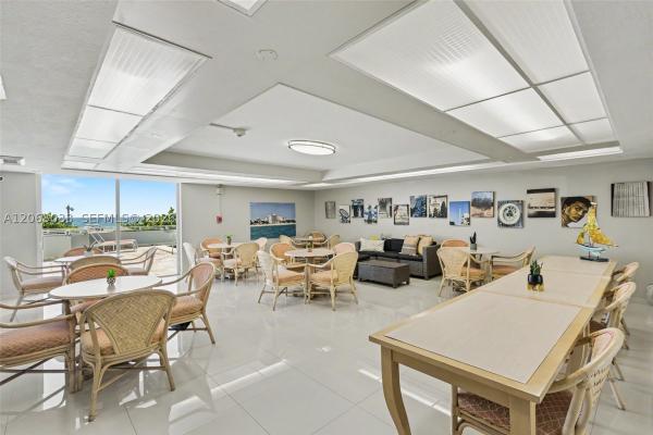 Royal Atlantic, 465 Ocean Dr #604, Miami Beach, Florida 33139, image 3