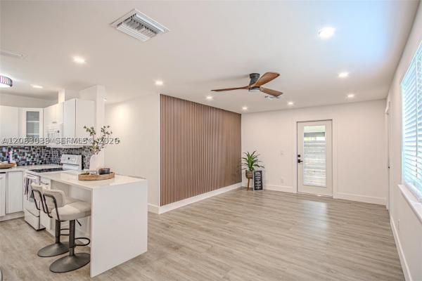 Collier Estates, 801 NE 57th St, Oakland Park, Florida 33334, image 2
