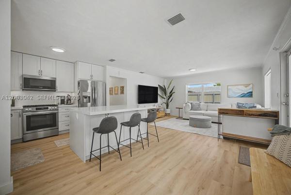 Bel Aire, 9921 SW 195th St, Cutler Bay, Florida 33157, image 3