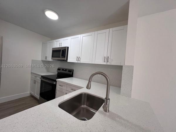 Lago Grande, 2685 W 66th St #12-20, Hialeah, Florida 33016, image 2