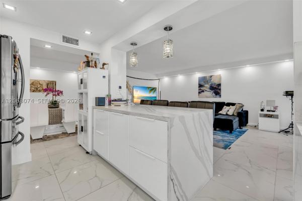 Del Prado North, 18071 Biscayne Blvd #901-3, Aventura, Florida 33160, image 1