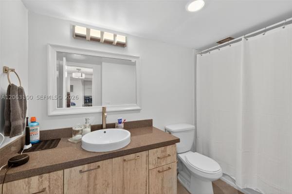 Admirals Port East, 2851 NE 183rd St #605E, Aventura, Florida 33160, image 2