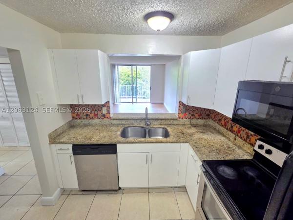 482 NW 165th Street Rd #A-306, Unincorporated Dade County, Florida 33169, image 3