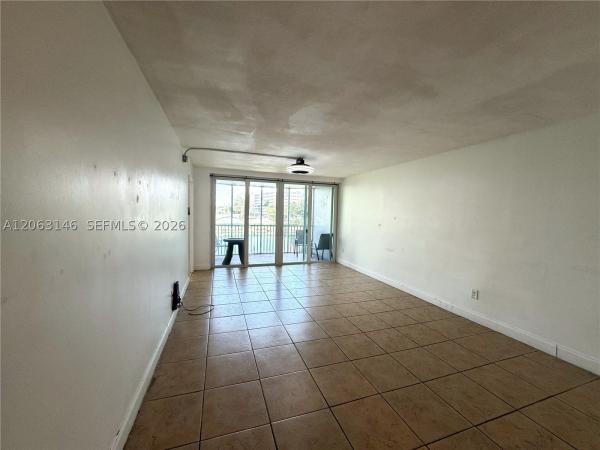 1770 NE 191st St #204-1, Unincorporated Dade County, Florida 33179, image 1