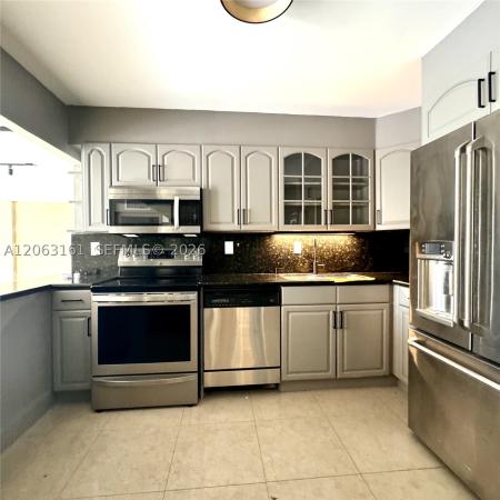 Brickell Place, 1901 Brickell Ave #B512, Miami, Florida 33129, image 1
