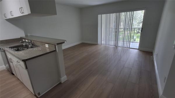 Pinehurst Club, 440 S Park Rd #4-206, Hollywood, Florida 33021, image 1