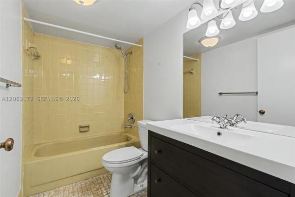 Meadowbrook Lakes, 414 SE 10th St #103, Dania Beach, Florida 33004, image 3
