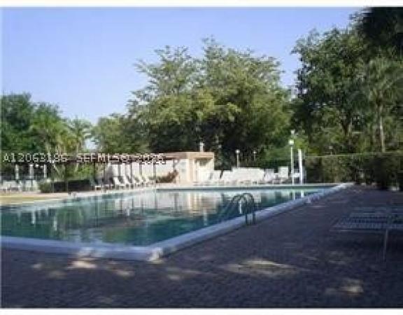 Rolling Hills Golf And Tennis Club, 3100 W Rolling Hills Cir #101, Davie, Florida 33328, image 3