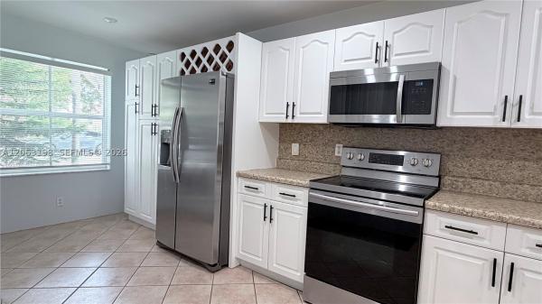 The Hammocks, 2020 Andromeda Ln, Weston, Florida 33327, image 2