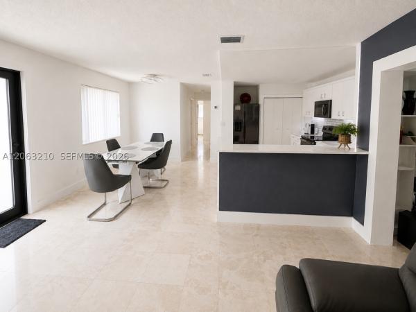 18150 NW 82nd Ave, Hialeah, Florida 33015, image 1