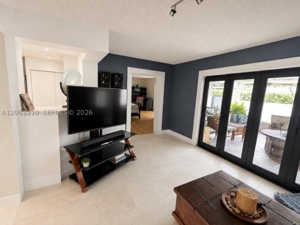 18150 NW 82nd Ave, Hialeah, Florida 33015, image 2