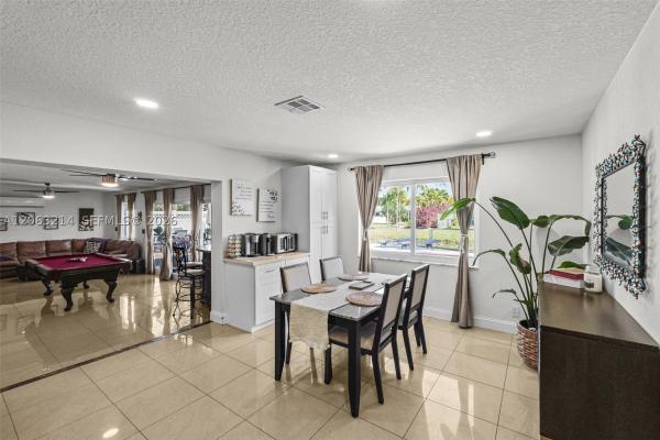 Castlewood, 3701 NW 114th Ave, Coral Springs, Florida 33065, image 1