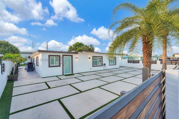 Sun Tan Village, 831 E 10th Pl, Hialeah, Florida 33010, image 1