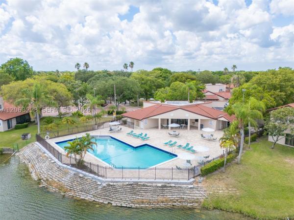 Lakeview Courts At Jacaranda, 8987 W Sunrise Blvd, Plantation, Florida 33322, image 1