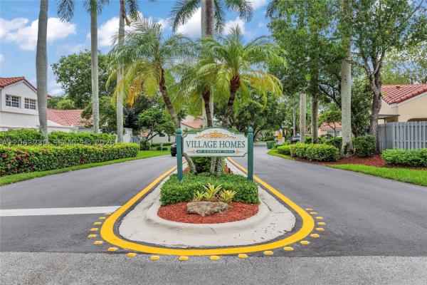 Village Homes At Country Isles, Weston, Florida 33326, image 3
