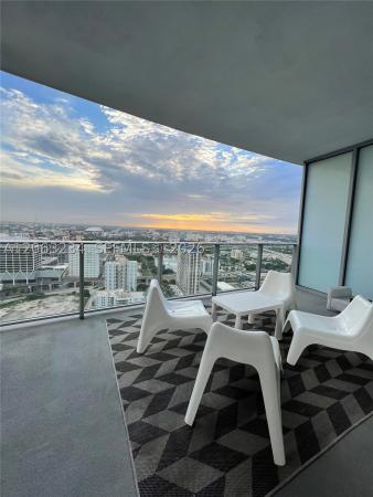 Paramount Miami Worldcenter, 851 NE 1st Ave #3510, Miami, Florida 33132, image 1