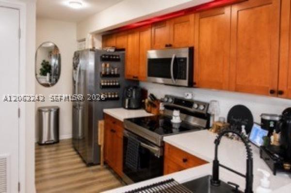 Le Club At Old Cutler, 8520 SW 212th St #305, Cutler Bay, Florida 33189, image 2