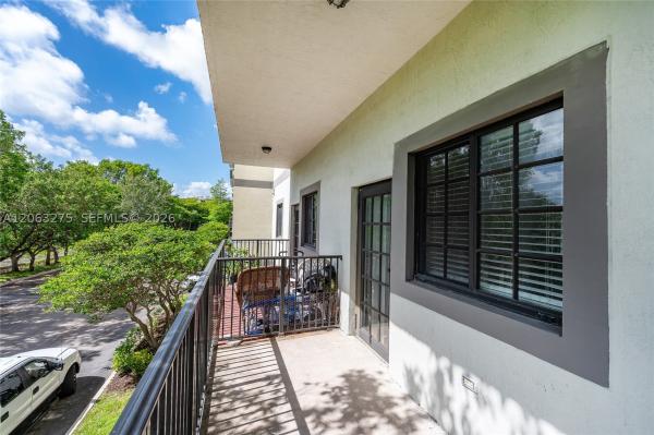 Riverside Villas At Coral Springs, 2851 Riverside Dr #207-N, Coral Springs, Florida 33065, image 2
