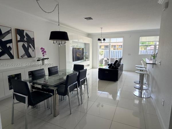 1017 NE 208th St, Unincorporated Dade County, Florida 33179, image 3