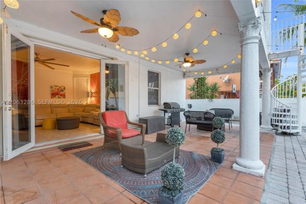 Royal Oaks, 8135 NW 164th Ter, Miami Lakes, Florida 33016, image 2