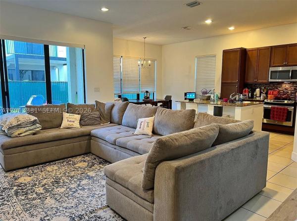 Bonterra, 3214 W 97th St, Hialeah, Florida 33018, image 2